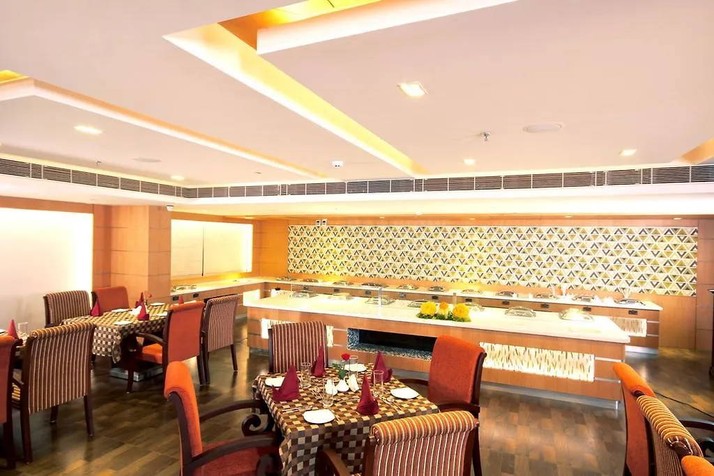 Hotel Chrysoberyl Kottayam 5*,  India
